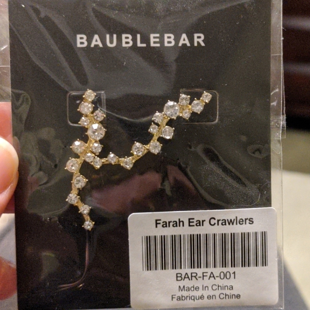 Earring, ear crawler baublebar